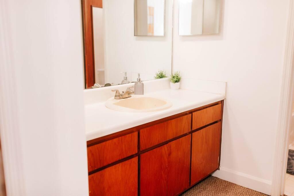 Cozy 3-Bed Athens Getaway, Right Near Uga! Διαμέρισμα Εξωτερικό φωτογραφία
