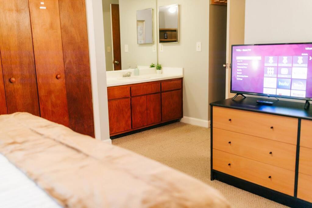 Cozy 3-Bed Athens Getaway, Right Near Uga! Διαμέρισμα Εξωτερικό φωτογραφία