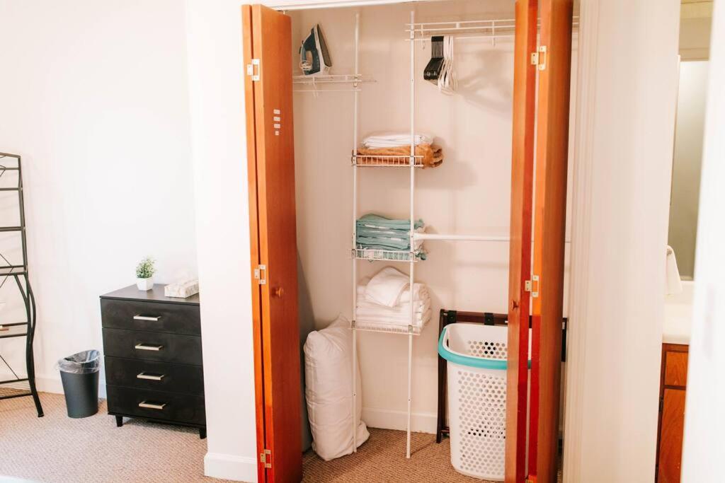 Cozy 3-Bed Athens Getaway, Right Near Uga! Διαμέρισμα Εξωτερικό φωτογραφία