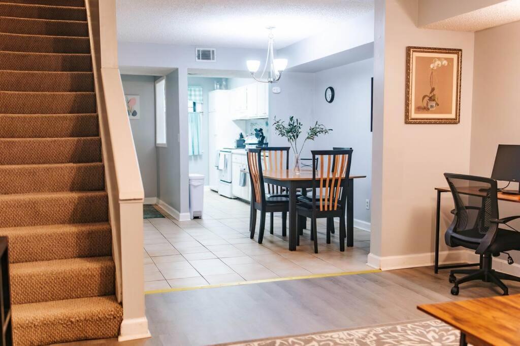 Cozy 3-Bed Athens Getaway, Right Near Uga! Διαμέρισμα Εξωτερικό φωτογραφία