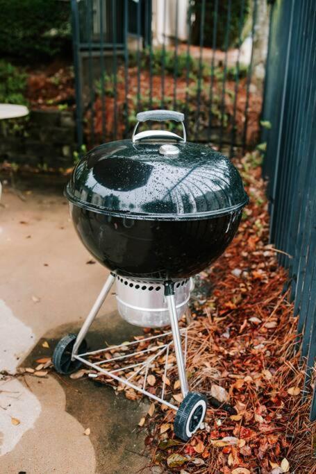 Cozy 3-Bed Athens Getaway, Right Near Uga! Διαμέρισμα Εξωτερικό φωτογραφία