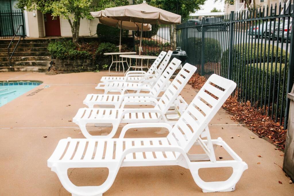 Cozy 3-Bed Athens Getaway, Right Near Uga! Διαμέρισμα Εξωτερικό φωτογραφία